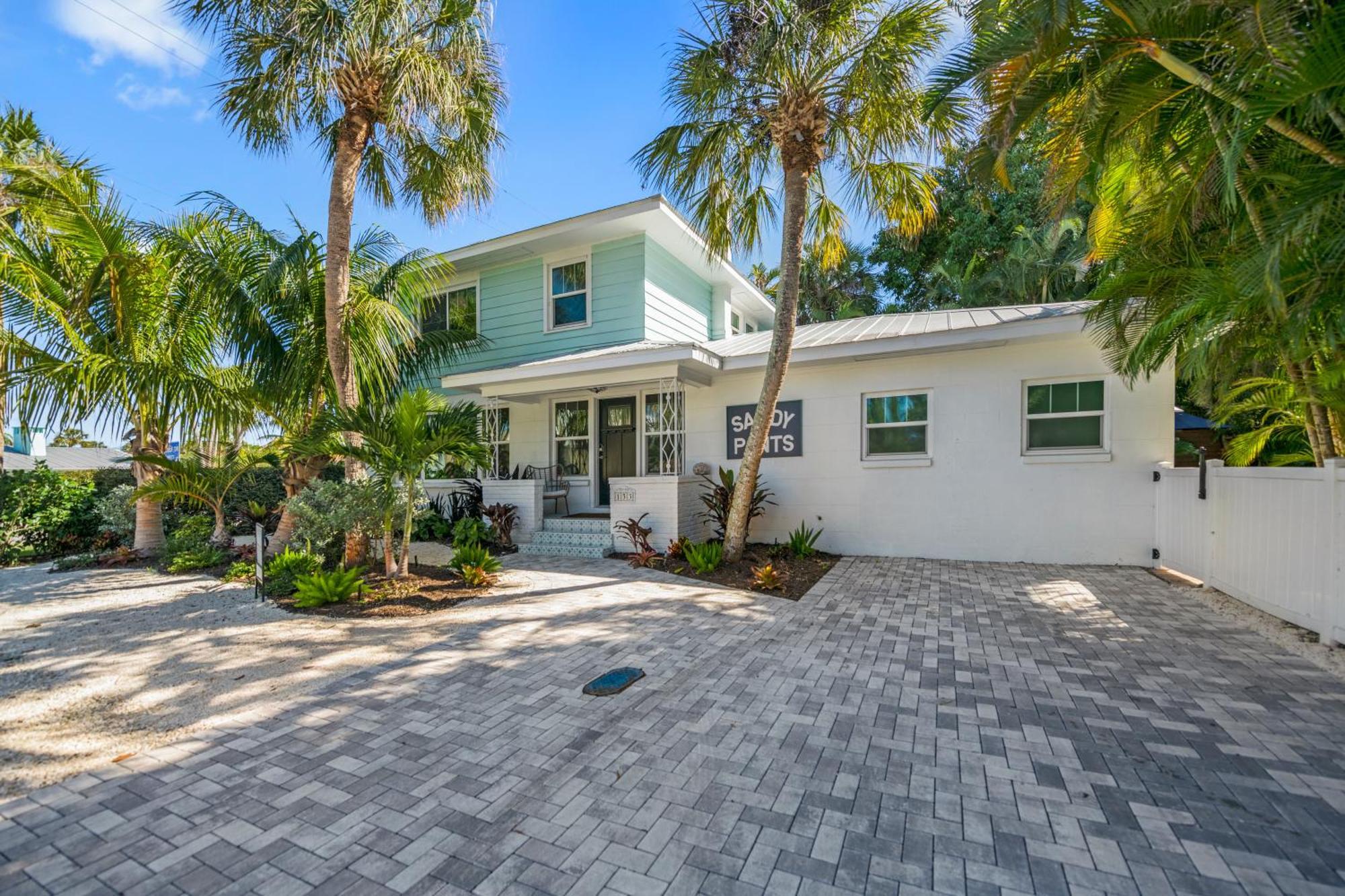 Sandy Pants - Designer Beach Chic Home Steps To Beach Backyard Oasis W Heated Pool Anna Maria Exterior photo